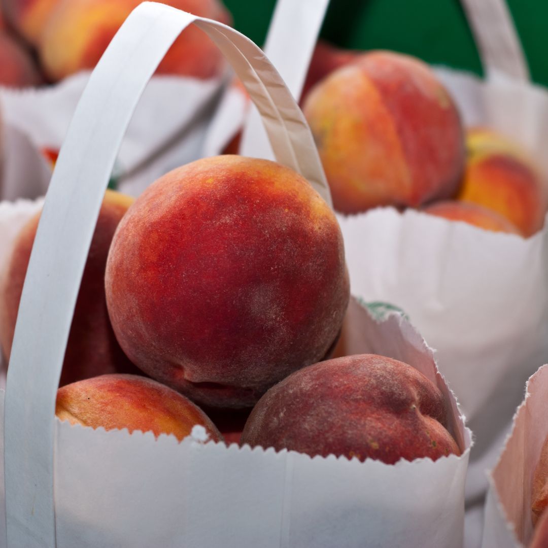Certified Organic Peaches B.C (2 lb. bag) - Lifestyle Markets