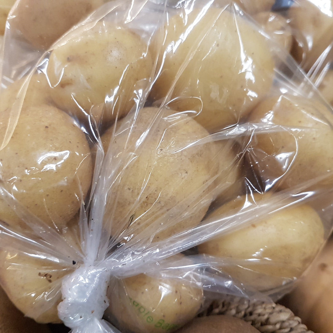 Organic Yellow/White/Red Nugget Potatoes (per kg) - Lifestyle Markets