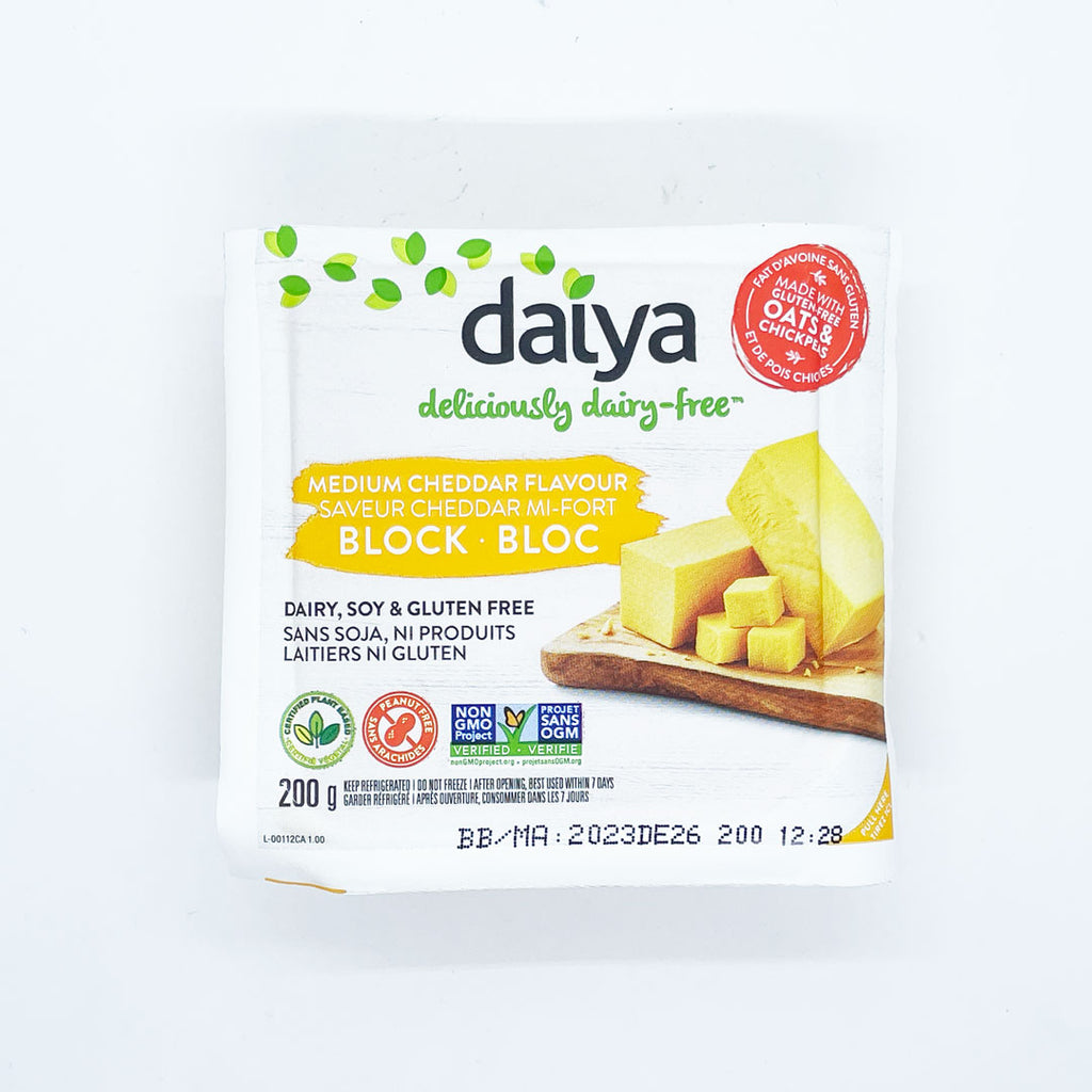 Daiya Medium Cheddar-Style Block (200g)