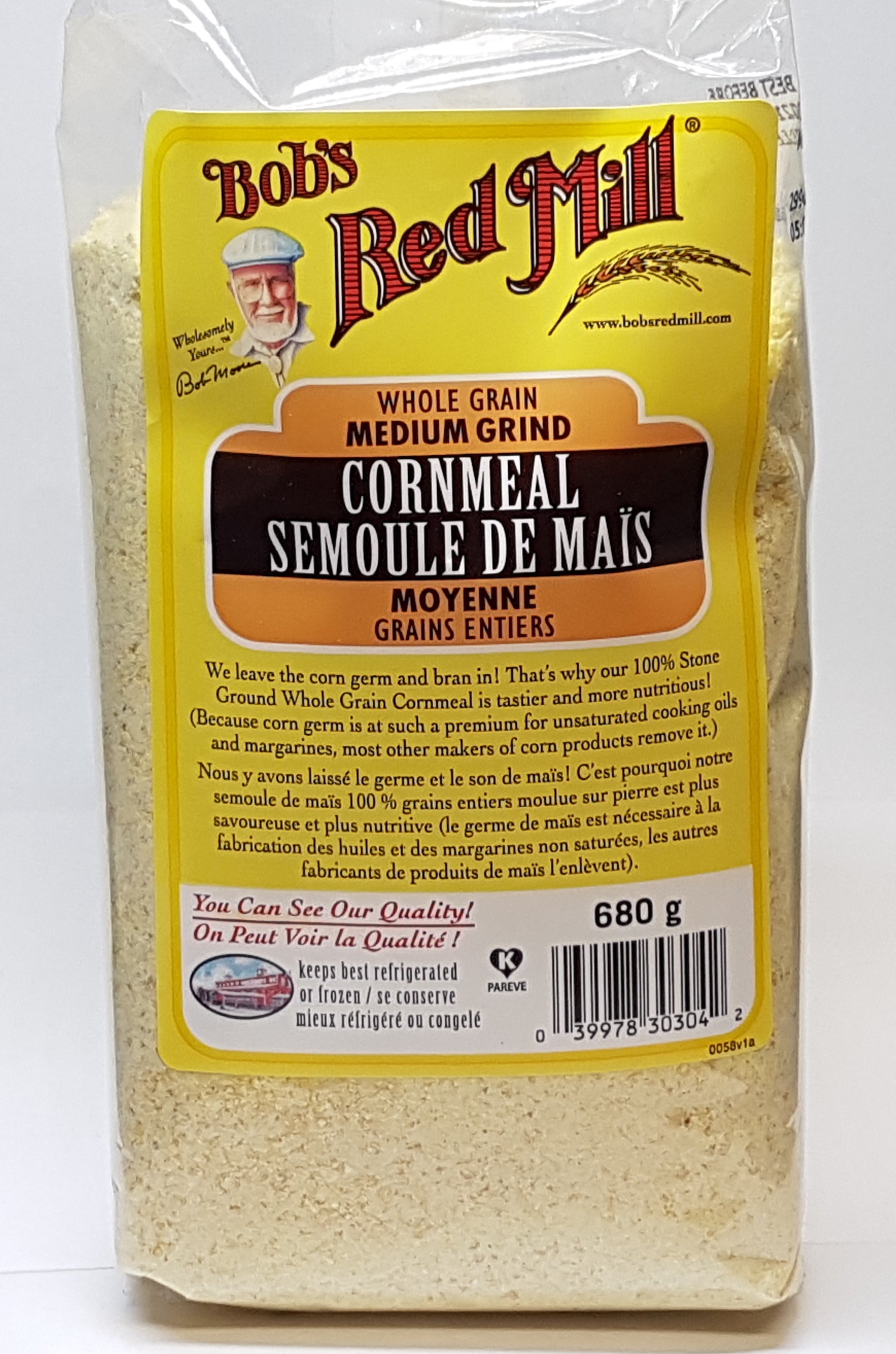 Bob's Red Mill Med. Grind Cornmeal (680g) - Lifestyle Markets